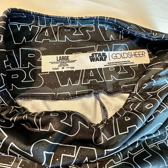 GOLDSHEEP Star Wars Dark Side Camo Leggings Size L EUC - Picture 4 of 5